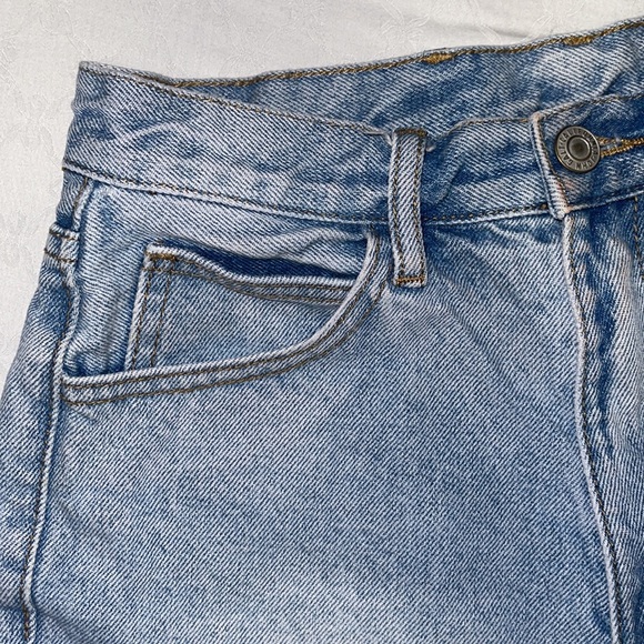 Brandy Melville high waisted Shorts | John Galt Cuffed Jean Shorts Small - Picture 6 of 11